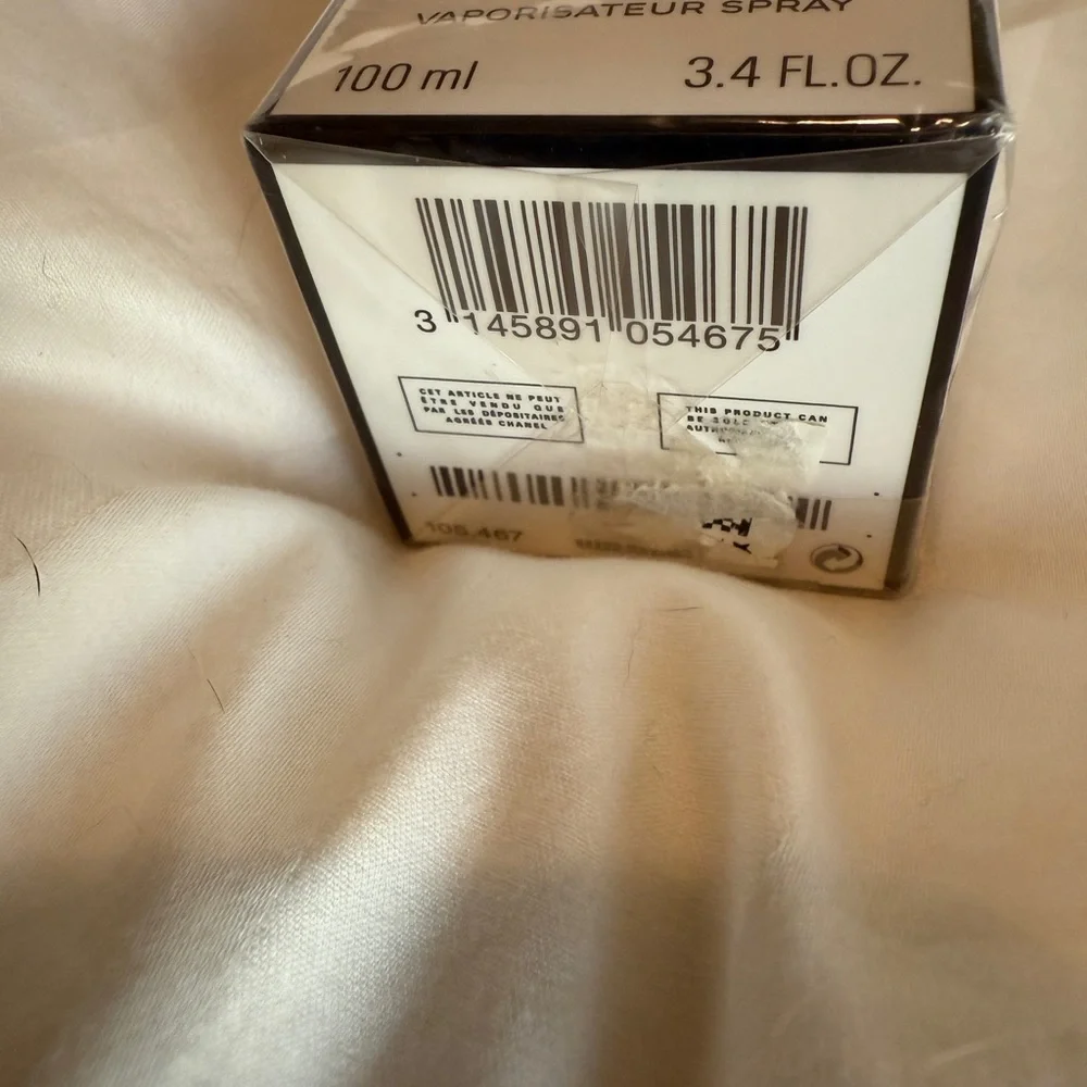 CHANEL N°5 Minimalist White & Black Box - Picture 4 of 6